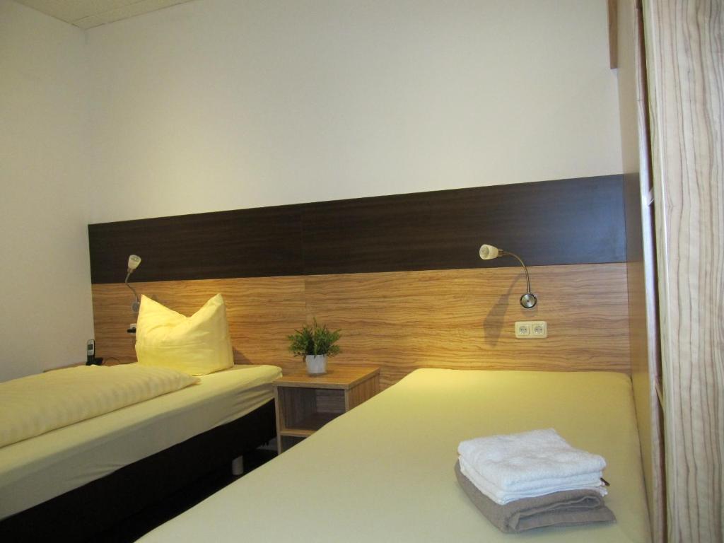 Zum Treppche Hotel Garni Gladenbach Kamer foto